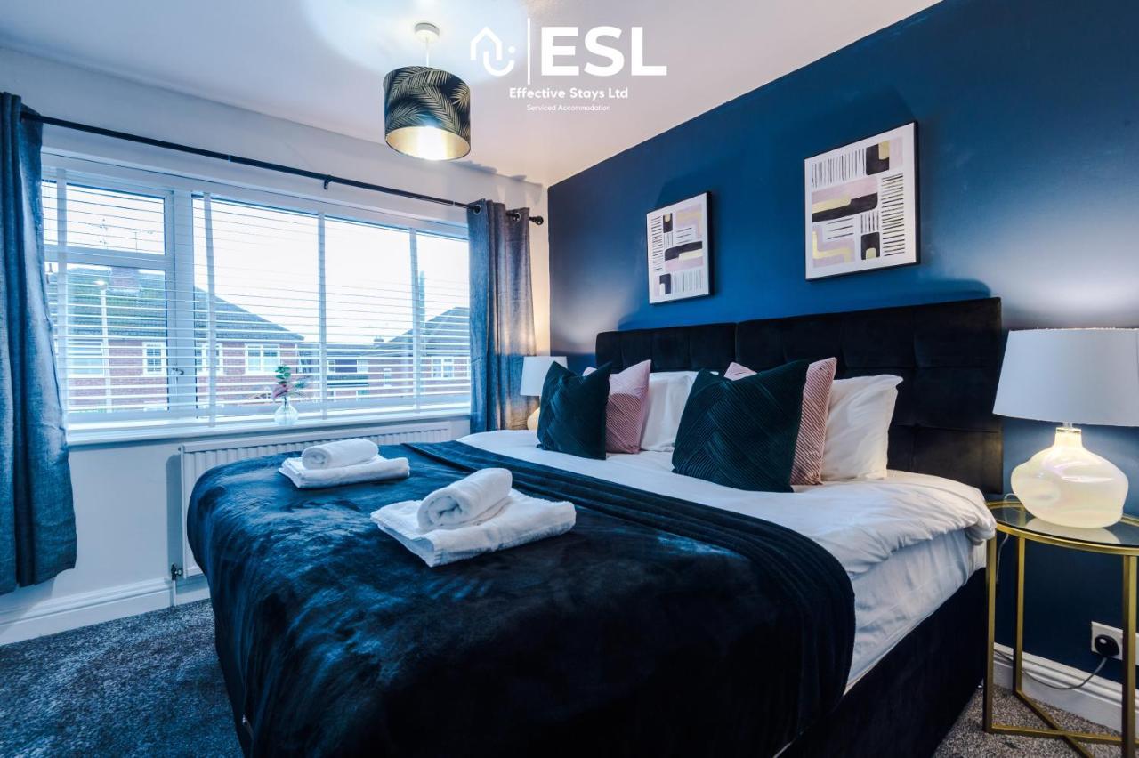 Open Plan - 3 Bedroom House - Garden And Outdoor Seating - Driveway Parking - Short Drive To City Centre Saughall Exterior foto